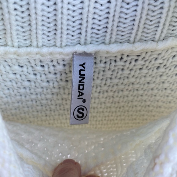 🐻❄️HOST PICK🐻❄️Ivory Mock Turtleneck Sweater - Picture 4 of 5